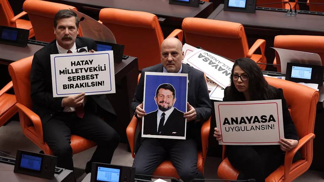 SON DAKİKA: Tıkla İzle - Can Atalay'ın Vekilliği düşürüldü! 3